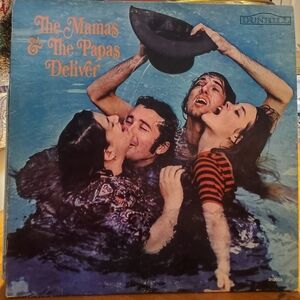 Dunhill The Mamas & The Papas Deliver Album Cover 1967 USA